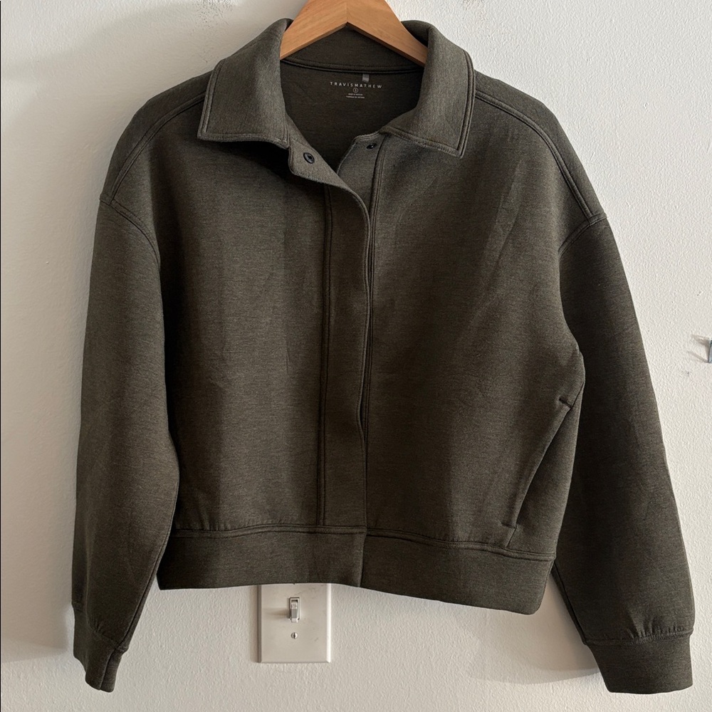 Travis Mathew Cloudscape Button Down Jacket Top A… - image 4